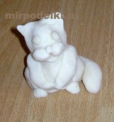 Лепим кота и кролика из соленого теста.