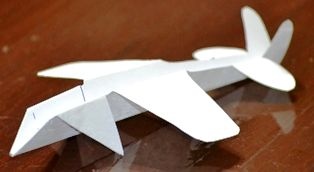 Авиамоделирование для детей. Самолет из бумаги.