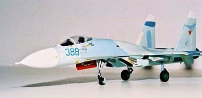 Модель самолета Су-27 из бумаги.